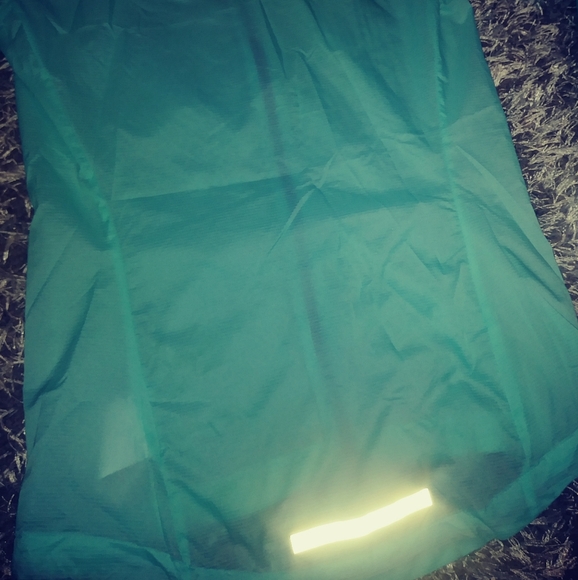 Nike Jacket - Picture 4 of 4